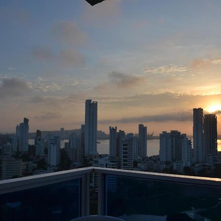 Lago Y Mar Apartamentos Cartagena Eksteriør billede