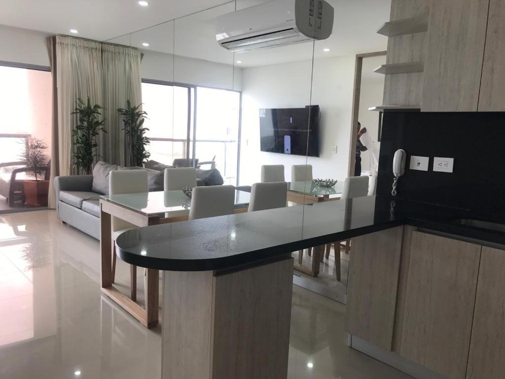 Lago Y Mar Apartamentos Cartagena Eksteriør billede